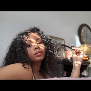 Meet your Posher, Joy